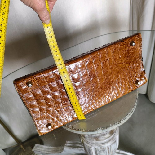 Leather vintage handbag brown like new with small defect