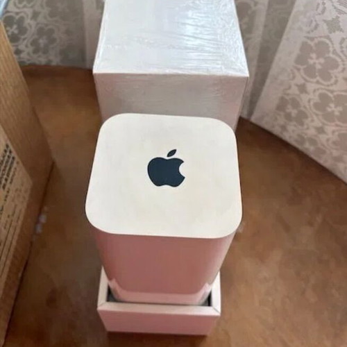 Apple AirPort Extreme Base Station WiFi router AirPlay device