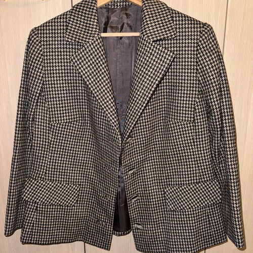 Women's checked jacket like new, size M, black and white