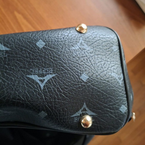 La tour de Eiffel large backpack like new, black