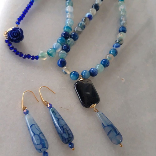 Handmade set with blue agates and steel clasps like new