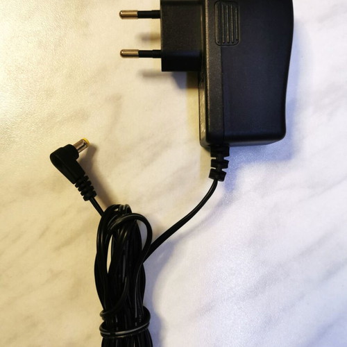 Amigo MU12-S050200-C5 5V 2.0A power adapter used