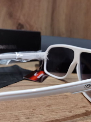 Ανδρικά γυαλιά ηλίου Carrera καινούργια