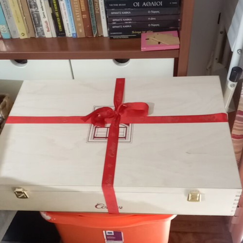 Wooden box for six wines new