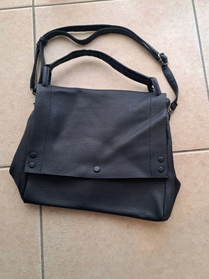 Blue shoulder bag like new with strap