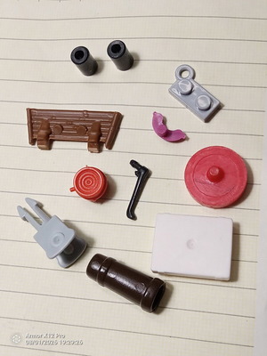 Playmobil and Lego accessories lot like new