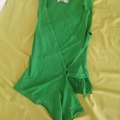 Green blouse with ring detail, size Small