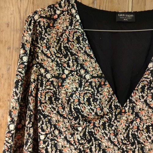 Fullah Sugah dress printed like new with golden thread