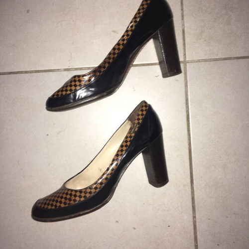 Louis Vuitton heels used, size 39, black and brown