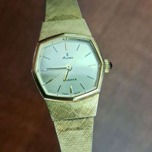 Aroma women's bracelet watch used, vintage Quartz Swiss Made