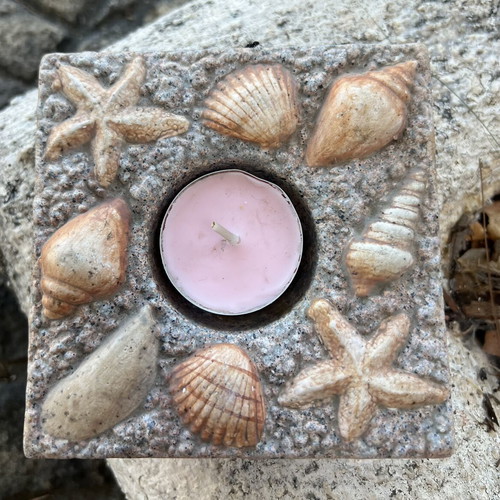 Ceramic tealight holder with sea theme