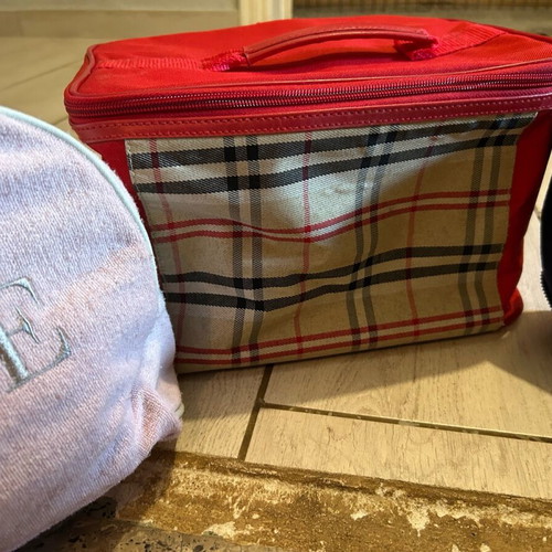 Toiletry bags used, set of 3, blue and red