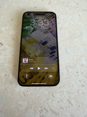 iPhone 14 Pro Max 128GB μεταχειρισμένο με πρόσφατη αλλαγή μπαταρίας και φορτιστή