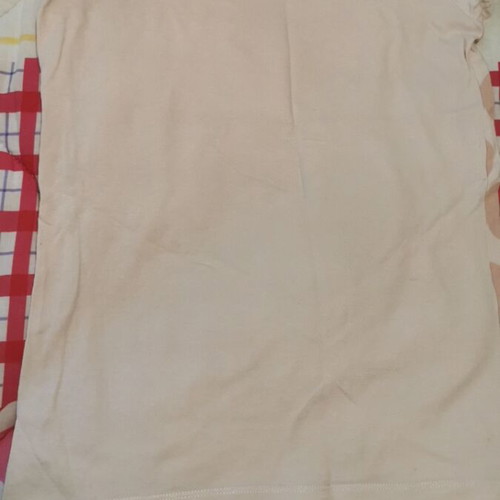 Makó T-shirt dp am size 12 like new
