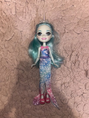Enchantimals Naddie Narwhal doll model FNH22-GJX41 like new by Mattel