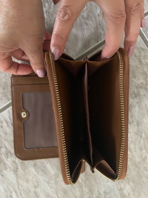 Fragola wallet like new, brown