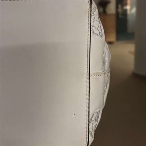 Guess shoulder bag like new, white