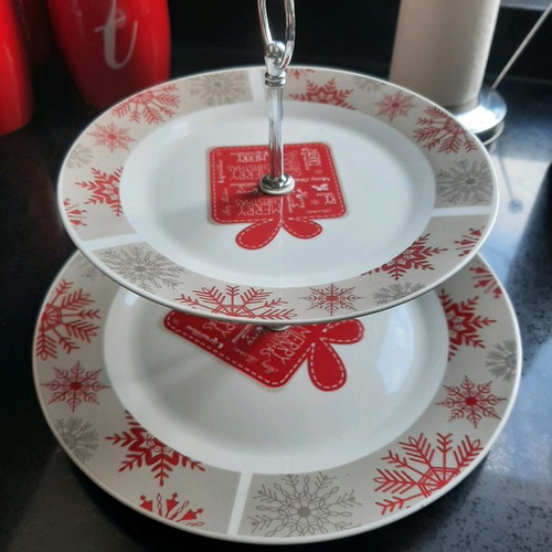 Vicko orneviere used, 2-tier, diameter 27 and 19 cm