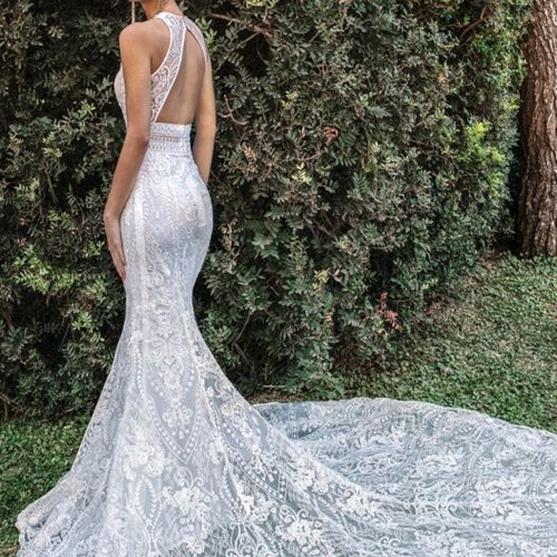 Demetrios wedding dress used with veil, mermaid style, off white