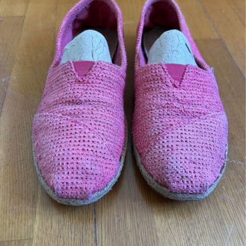 Toms women's fuchsia shoes used size 37.5