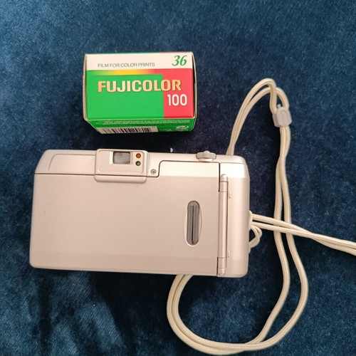 Nikon Lite Touch Zoom 110s AF compact 35mm film camera, vintage