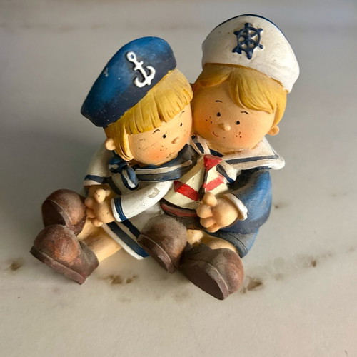 Nautakia decorative clay figurines like new