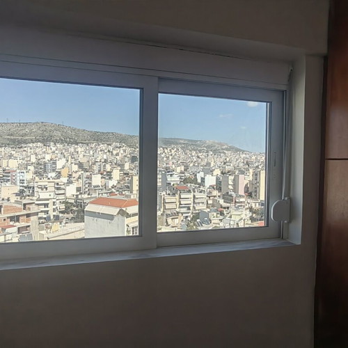 Apartment 70 sqm 5th floor in Keratsini with 2 bedrooms and balconies