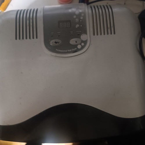 Nail Oven like new, fully functional