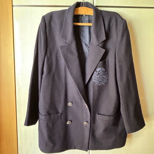 Winter jacket size 50 like new, dark blue, made of virgin wool