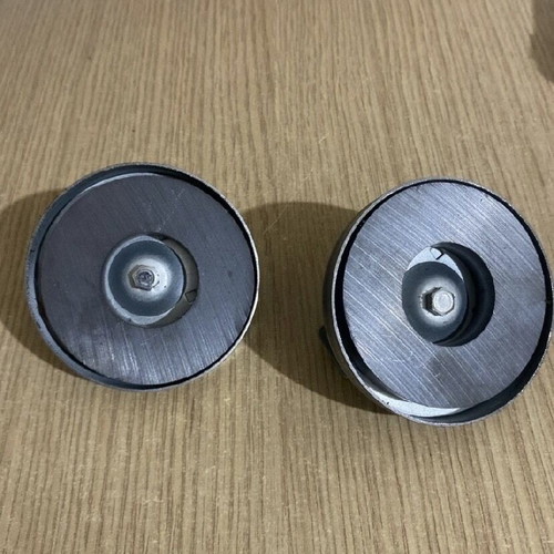 Magnets new, set of two pieces
