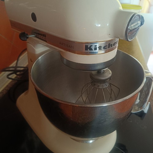 Kitchenaid Artisan kitchen machine mixer, white