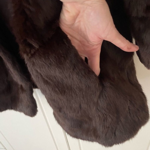Women’s mink fur used, dark brown 3/4 sleeve