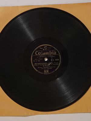 Columbia 78 RPM record D.G. 309 used with Nostalgia & Poema tangos