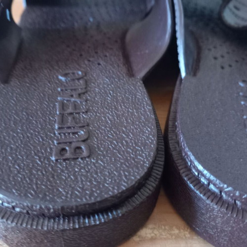 Buffalo men's rubber work slippers new, sizes 39 & 40, brown