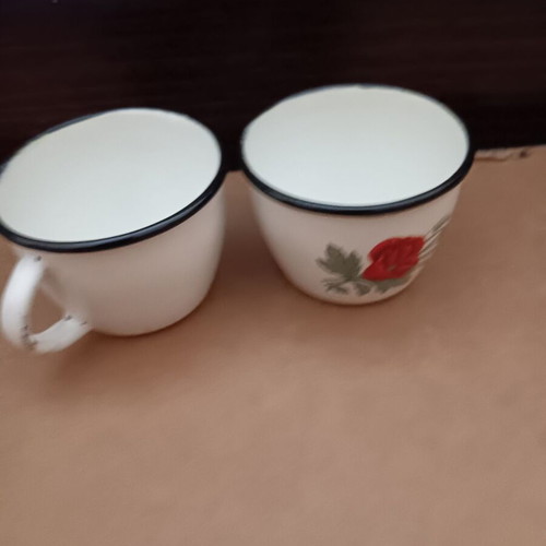 Set of 2 small metal cups used