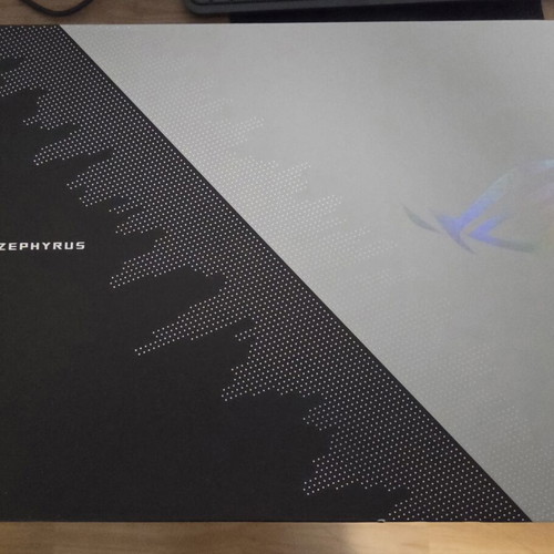 Asus Zephyrus G16 laptop like new, RTX 4060, 32GB RAM, 5TB SSD