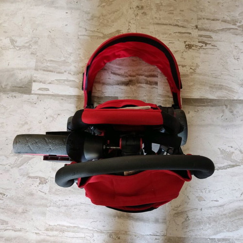 SmarTrike 8 in 1 tricycle like new
