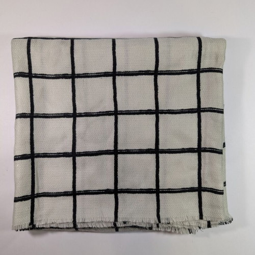 Scarf used 140x140cm black and white