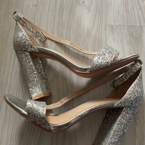 Women's silver sandals new, sexy style