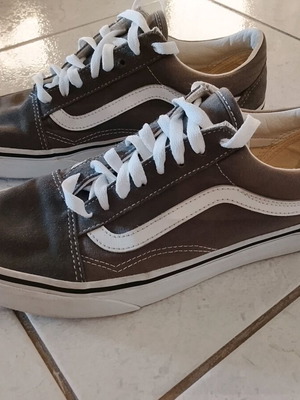 Παπούτσια sneakers Vans μεταχειρισμένα, γκρι, νούμερο 39
