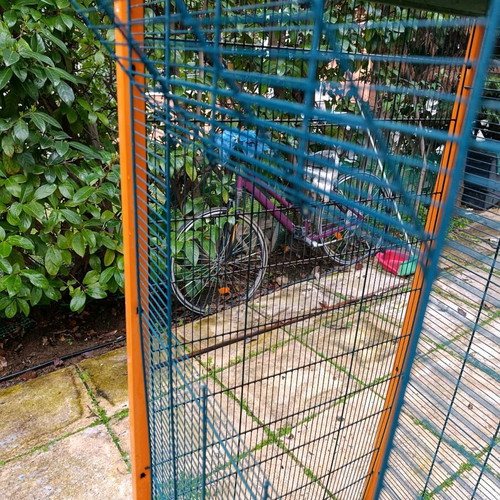 Parrot cage used, metal with wheels, 60x60x140 cm