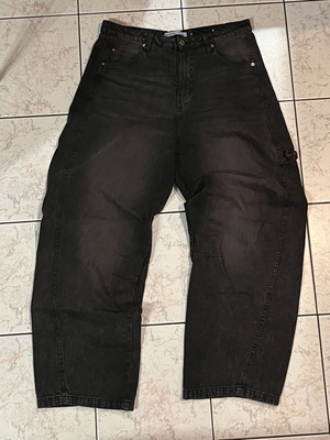 Bershka washed effect jeans size 42