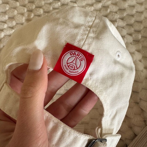 Nike PSG hat white new, one size
