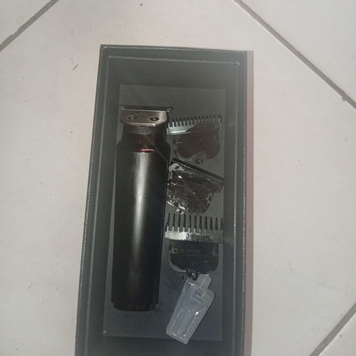 Trimmer VGR Voyager used with charger