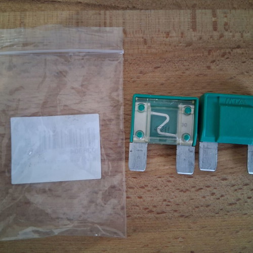 Car fuses set, various amperes, Littelfuse & MTA
