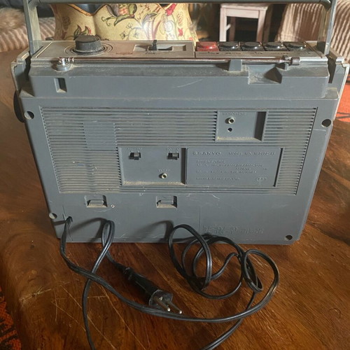 Sanyo vintage radio cassette player used with Giannis Parios cassette
