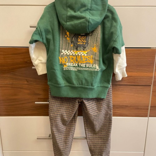 Zara set for boys 2-3 years used, hooded sweatshirt and tweed pants