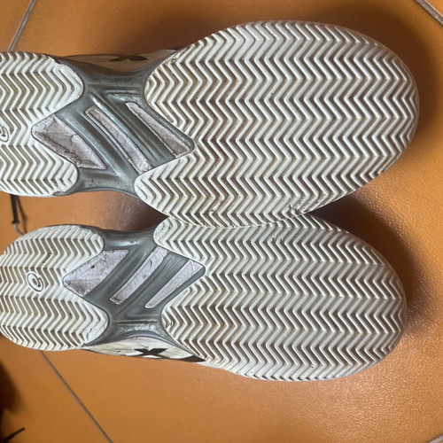 Asex clay court tennis shoes, size 39.5, black and white