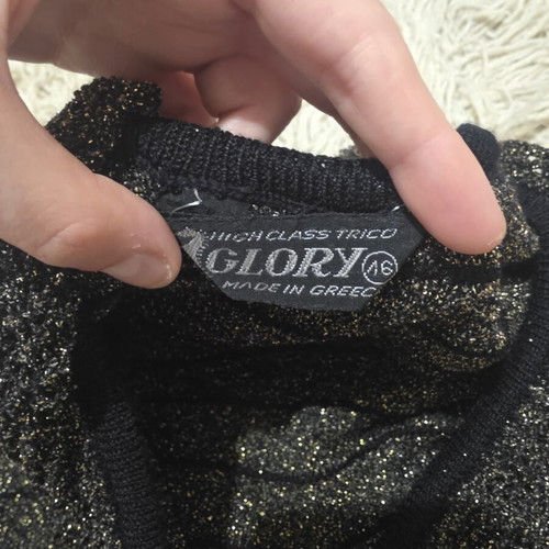 Shiny knitted blouse like new, black and gold, size S
