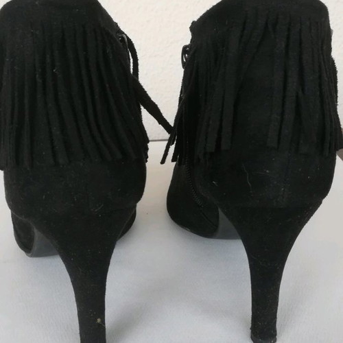 Women's suede ankle boots used, size 39, black